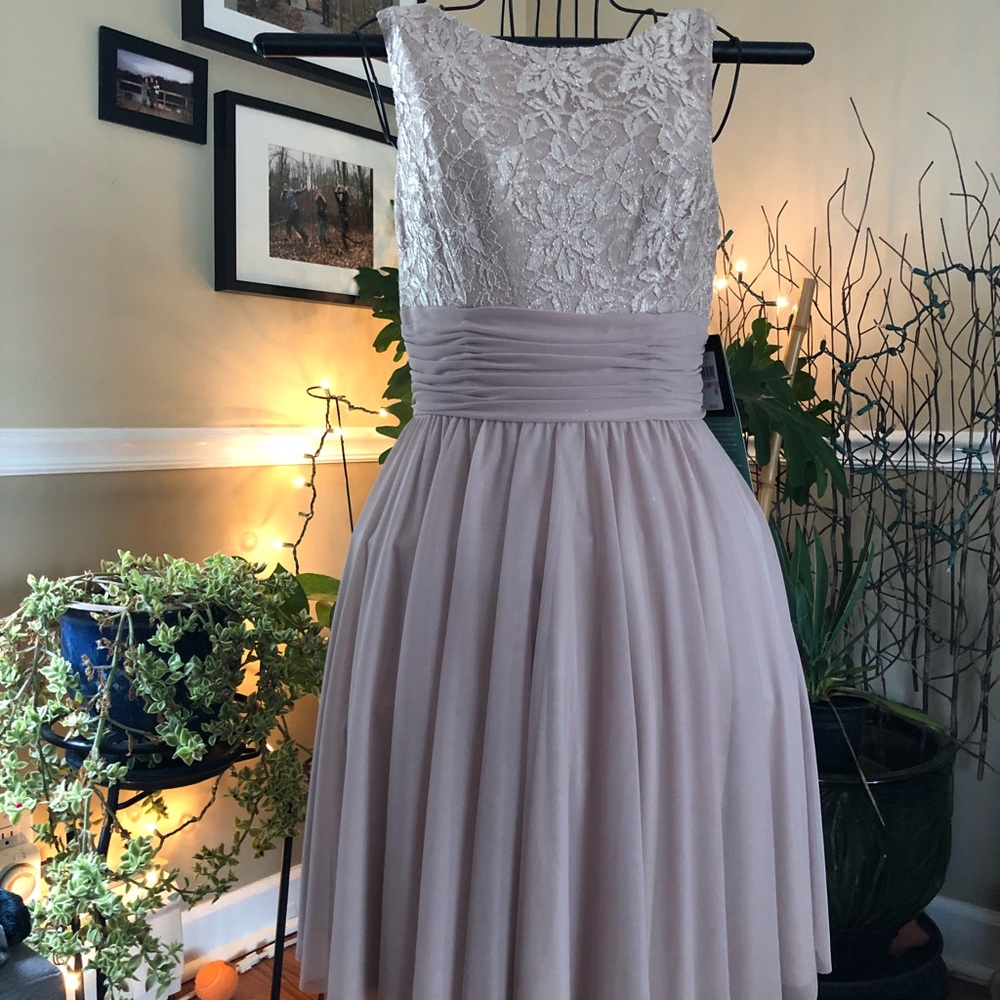 Dress - Picture 4 of 4